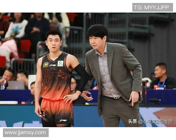 2013年CBA季后赛广东队对阵山东队的精彩对决回顾与分析