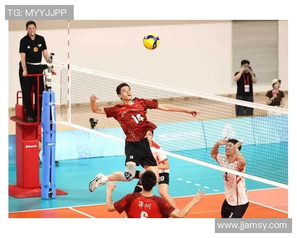 深圳排球队与杭州排球队赛后复盘分析两队节奏与战术的对比与启示