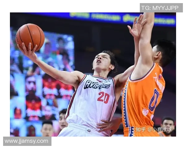 深圳篮球队的灵活性分析与战术创新探讨 深圳篮球队的灵活性分析与战术创新探讨