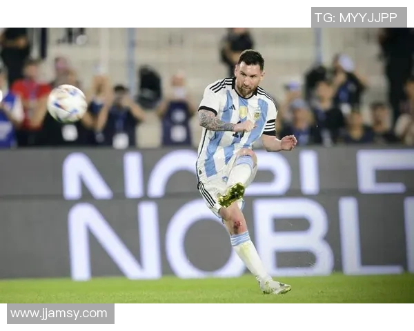 足球明星绰号茄盒的传奇故事与赛场背后的趣闻揭秘 足球明星绰号茄盒的传奇故事与赛场背后的趣闻揭秘