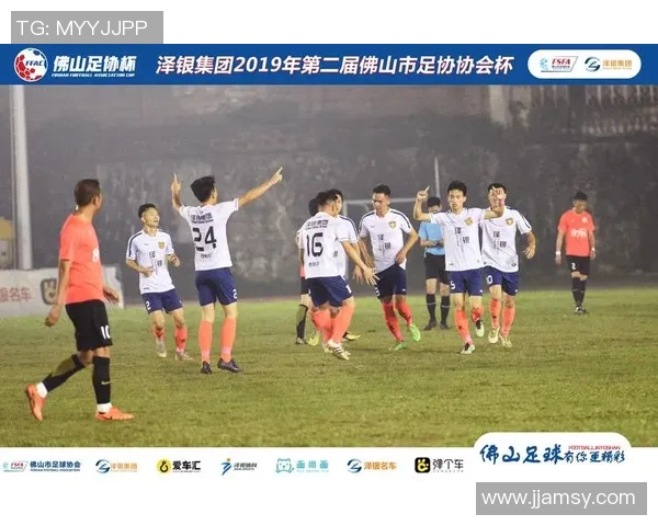 上海足球队挑战赛特别报道:从低谷到巅峰的奋斗与突破之路 上海足球队挑战赛特别报道:从低谷到巅峰的奋斗与突破之路